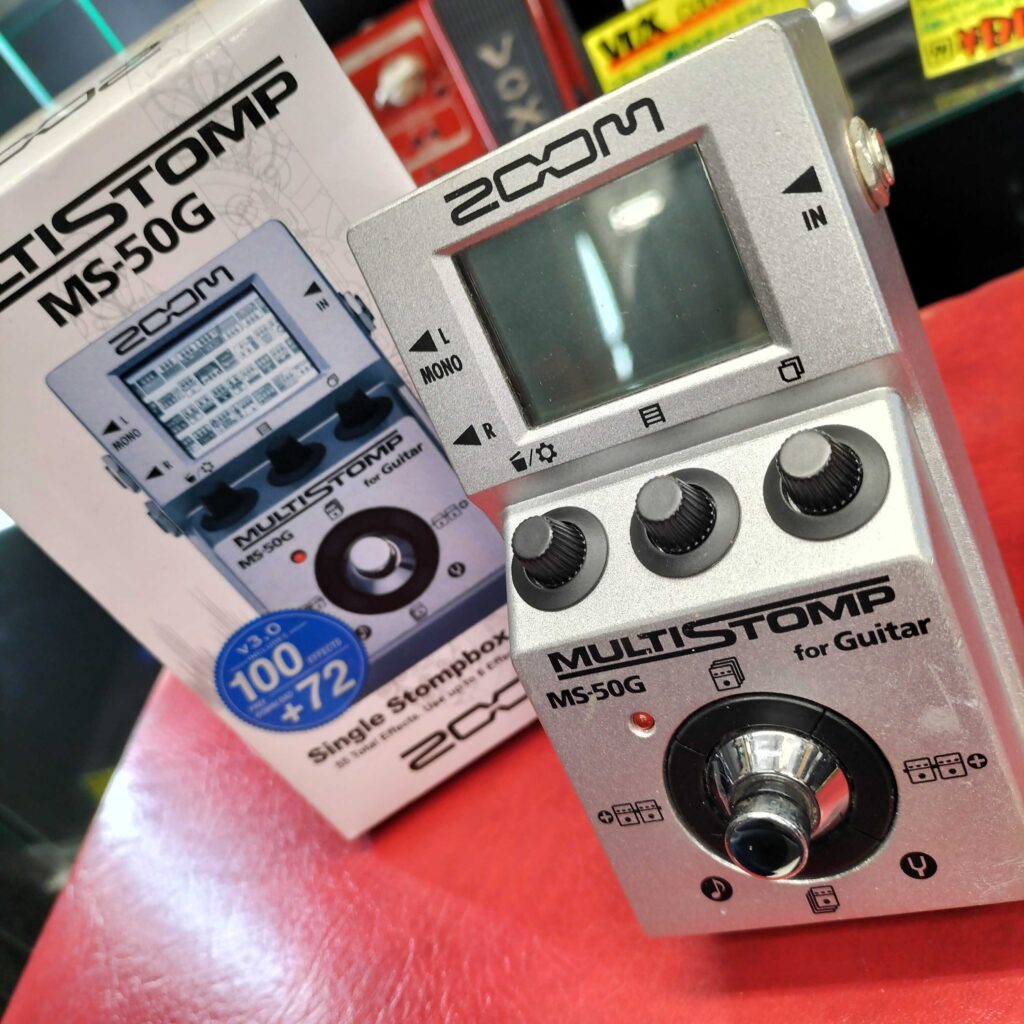 本まとめ売りセット 1枚目80円、2枚目300円、3枚目400円 3000円以上 ZOOM MS-50G 「GuitarMULTISTOMP」 入荷致しました！ - マンガ倉庫久留米店
