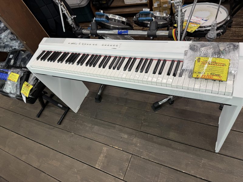 Yamaha P-125専用スタンド付き電子ピアノ | マンガ倉庫 那覇店