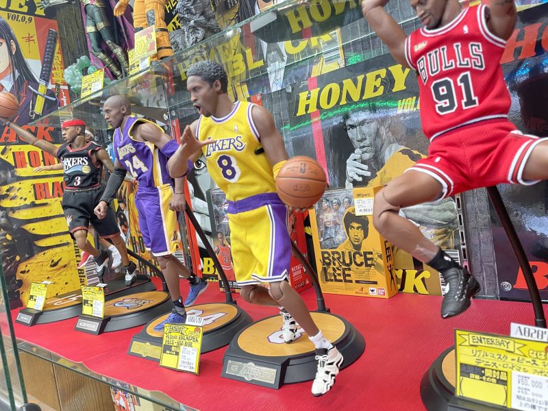NBAフィギュア入荷!! | マンガ倉庫 那覇店
